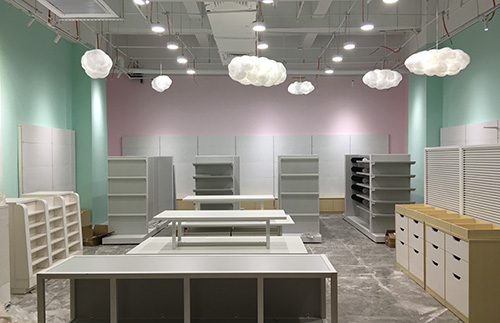 大唐展示廣州黃埔店貨架安裝過程