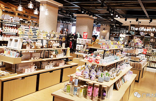 nome北歐風(fēng)貨架，名創(chuàng)優(yōu)品貨架定制新潮流