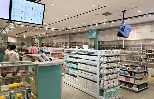 精品百貨店如何設(shè)計(jì)動(dòng)線增加產(chǎn)品曝光率-大唐貨架廠